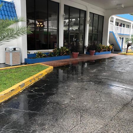 Motel 6-Daytona Beach, Fl - Speedway Exteriör bild